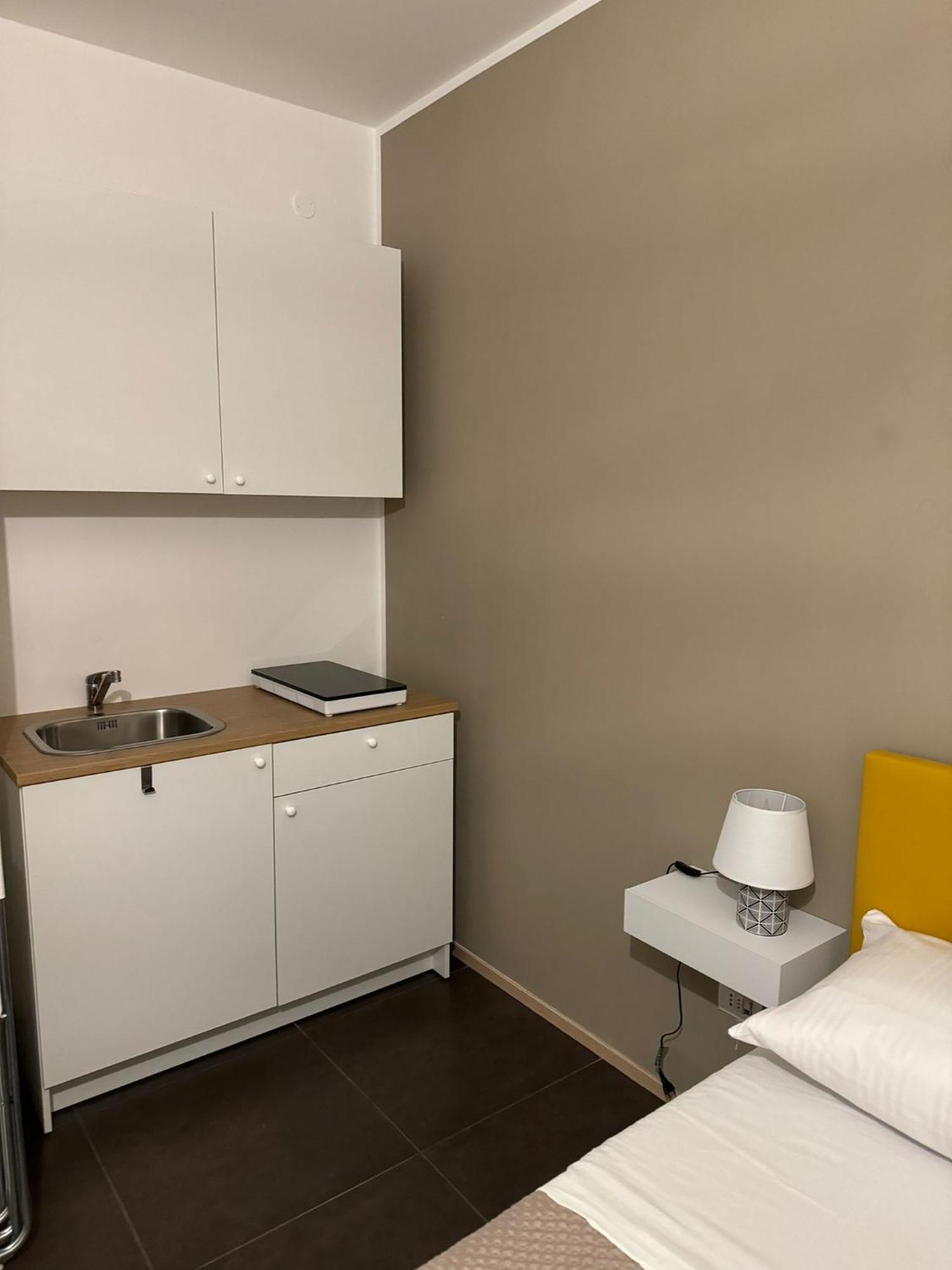 Il Ruggi Bb Bed & Breakfast ซาแลร์โน ภายนอก รูปภาพ