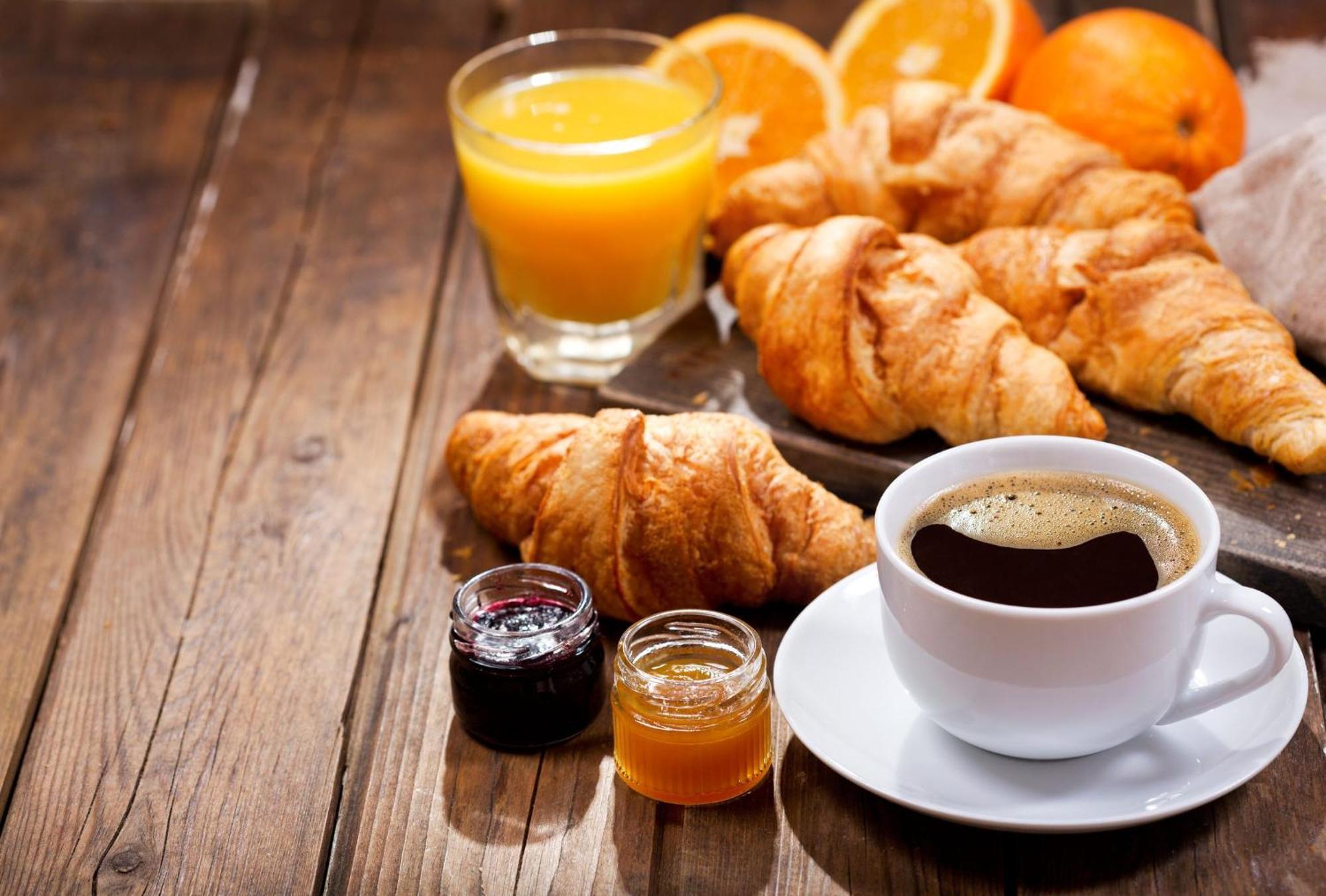 Il Ruggi Bb Bed & Breakfast ซาแลร์โน ภายนอก รูปภาพ
